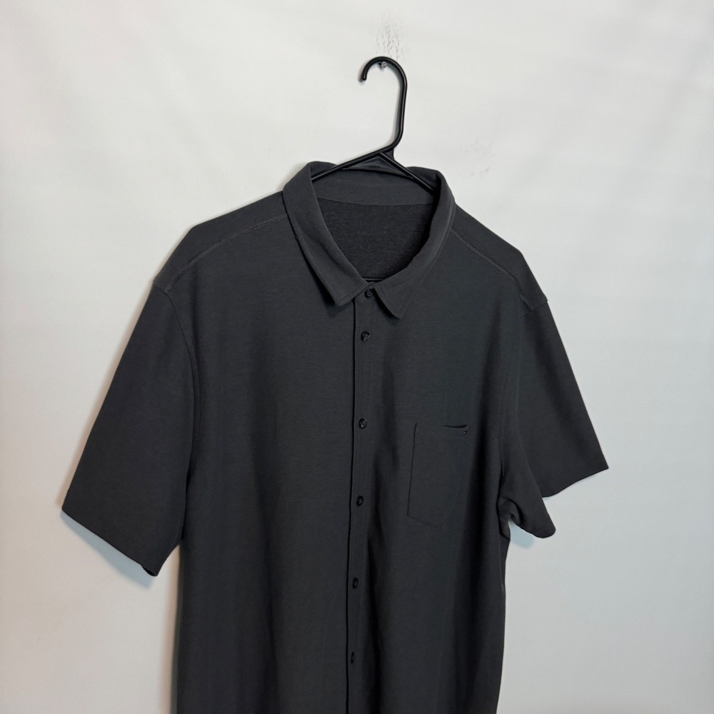 Vuori Ace Button Down Shirt Mens XXL Gray Short Sleeve Stretch Performance Slim - Picture 2 of 9